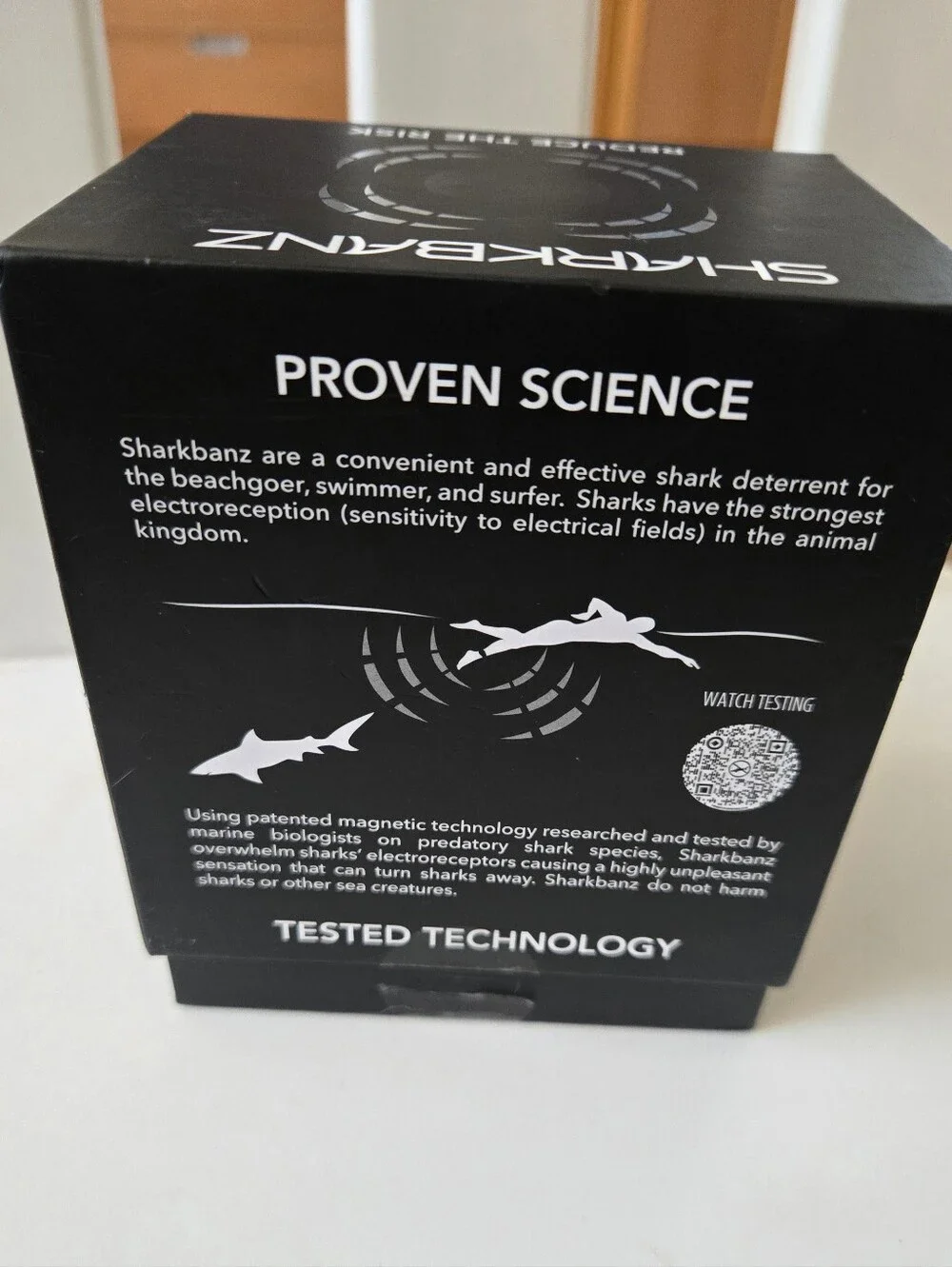 Sharkbanz 2 All Black Shark Deterrent Wristband NEW Open Box Never Used